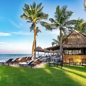 Hoi An Beach Resort Хойан